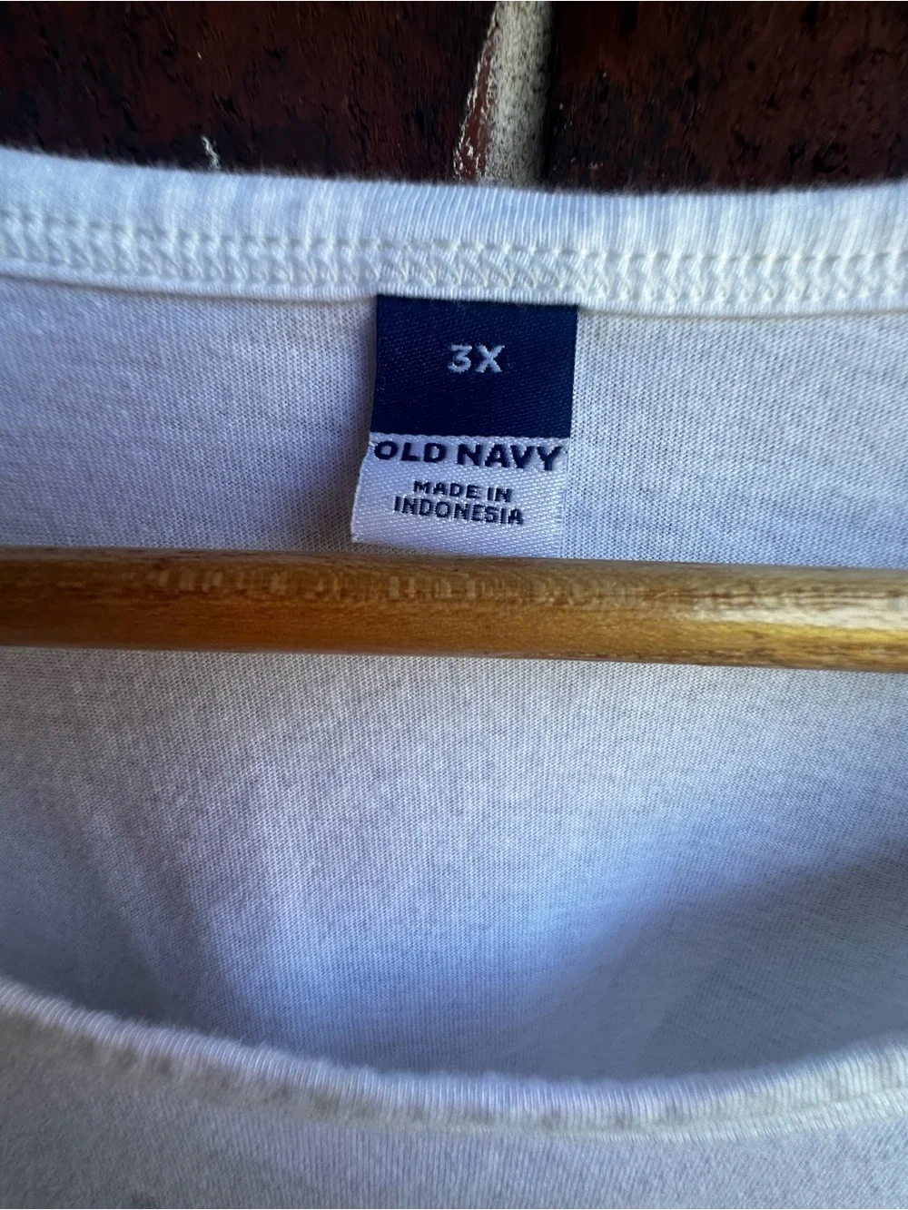 Old Navy White Puff-Sleeve Eyelet Tee - Picture 3 of 3